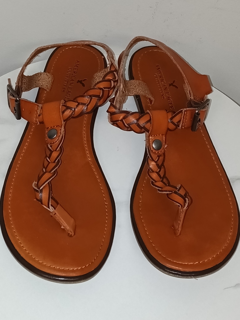 American Eagle Outfitters Braided T-Strap Flat Brown Leather Sandals Women's 8
